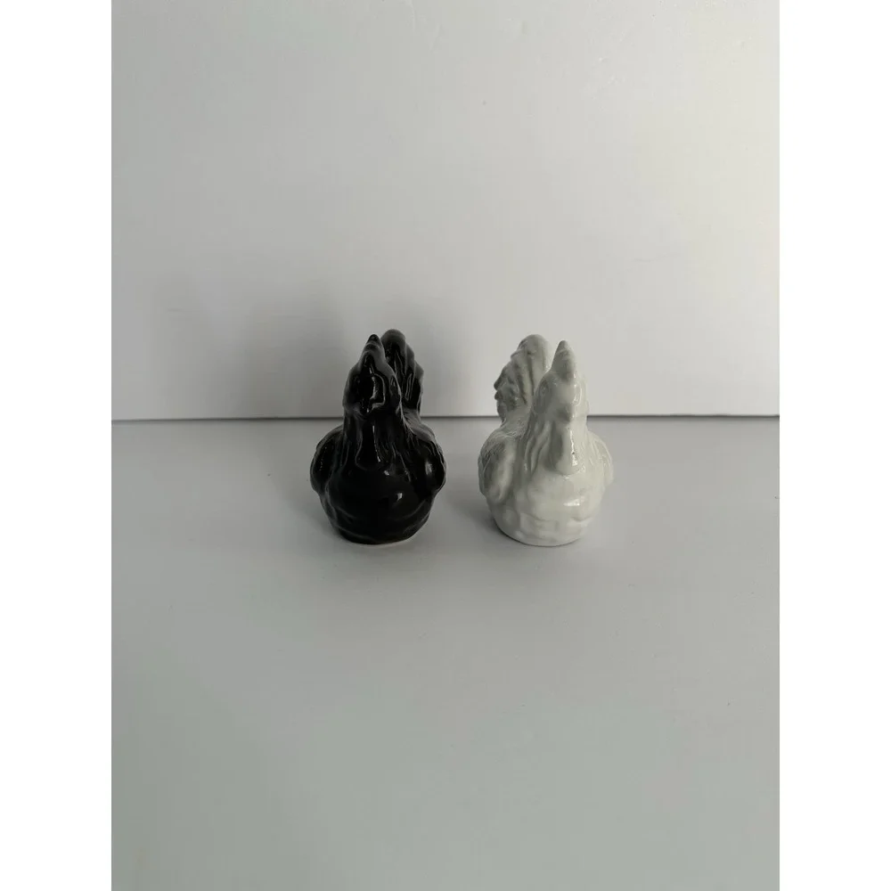 Vintage Glazed Ceramic Chicken Salt & Pepper Shakers Farmhouse Decor